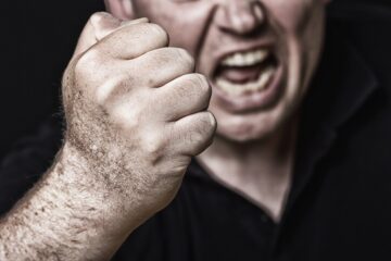 Agresja – jak sobie z nią radzić?